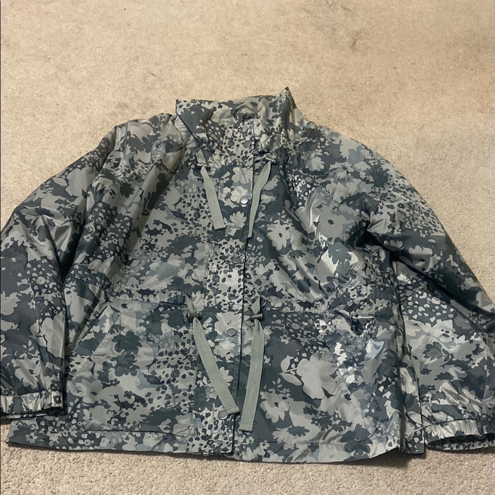Maurice’s windbreaker